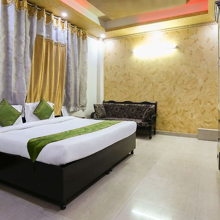 Hotel Treebo Trip Sswag 18 Expressway à Noida Extérieur photo