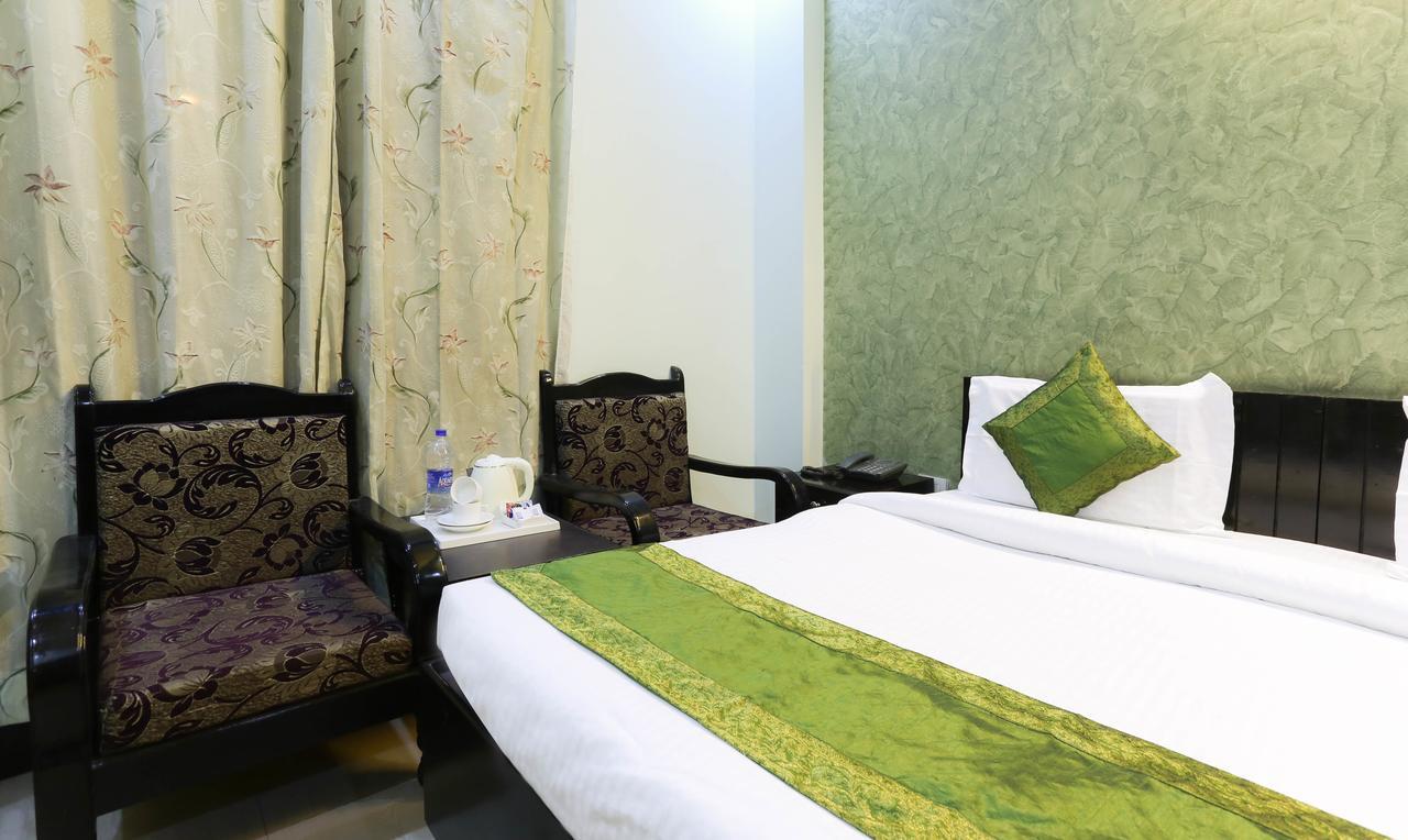 Hotel Treebo Trip Sswag 18 Expressway à Noida Extérieur photo